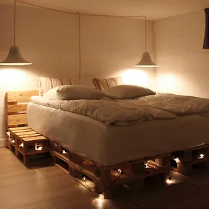 https://cosy-private-room-close-to-copenhagen-centre.copenhagenhotelselect.com